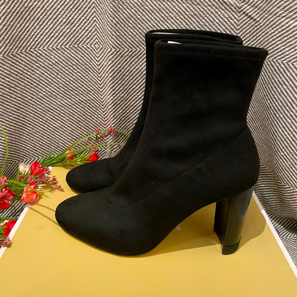 Michael Kors Mandy Booties